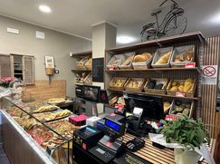 Attività/Licenza (con o senza mura) in Commerciale