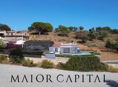 Casa Bi/Trifamiliare in Residenziale