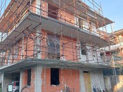 Casa Bi/Trifamiliare in Residenziale