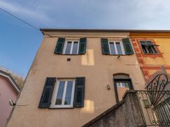 Casa Bi/Trifamiliare in Residenziale