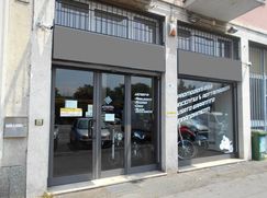 Negozio/Locale commerciale in Commerciale