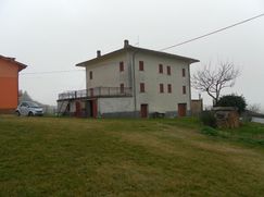 Casa Bi/Trifamiliare in Residenziale