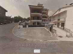Box/posto auto in Residenziale