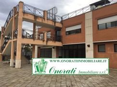 Ufficio in Commerciale