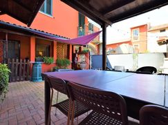 Casa Bi/Trifamiliare in Residenziale