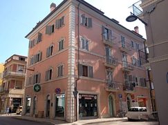 Negozio/Locale commerciale in Commerciale