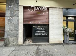 Negozio/Locale commerciale in Commerciale