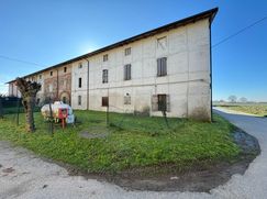 Edificio in Residenziale