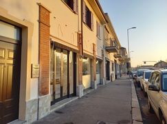 Negozio/Locale commerciale in Commerciale