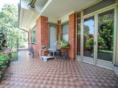 Casa Bi/Trifamiliare in Residenziale