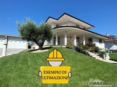 Villa in Residenziale