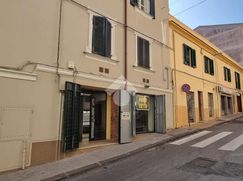 Negozio/Locale commerciale in Commerciale