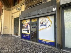Negozio/Locale commerciale in Commerciale