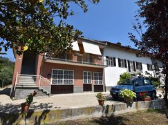 Casa Bi/Trifamiliare in Residenziale
