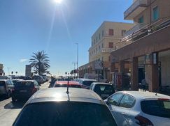 Attività/Licenza (con o senza mura) in Commerciale