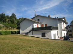 Casa Bi/Trifamiliare in Residenziale
