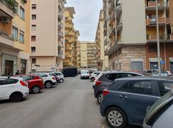 Negozio/Locale commerciale in Commerciale