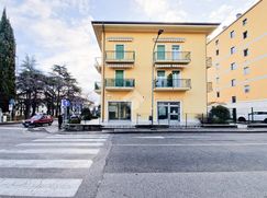 Negozio/Locale commerciale in Commerciale