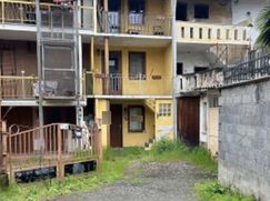 Casa Bi/Trifamiliare in Residenziale