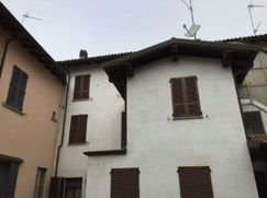Casa Bi/Trifamiliare in Residenziale