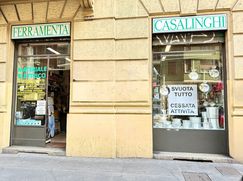 Negozio/Locale commerciale in Commerciale