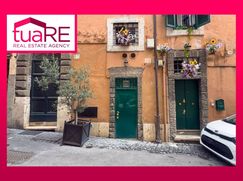 Negozio/Locale commerciale in Commerciale