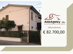 Casa Bi/Trifamiliare in Residenziale