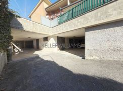 Box/posto auto in Residenziale