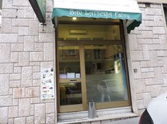 Attività/Licenza (con o senza mura) in Commerciale