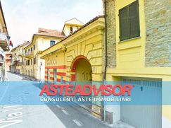 Negozio/Locale commerciale in Commerciale