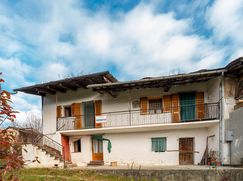 Casa Bi/Trifamiliare in Residenziale