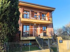 Casa Bi/Trifamiliare in Residenziale