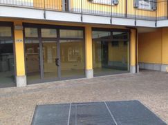 Negozio/Locale commerciale in Commerciale