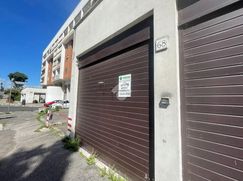 Negozio/Locale commerciale in Commerciale