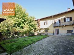 Casa Bi/Trifamiliare in Residenziale
