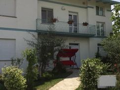 Casa Bi/Trifamiliare in Residenziale