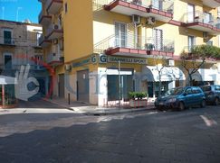 Negozio/Locale commerciale in Commerciale