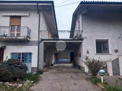 Casa Bi/Trifamiliare in Residenziale