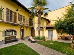 Casa Bi/Trifamiliare in Residenziale