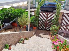 Casa Bi/Trifamiliare in Residenziale