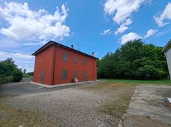 Casa Bi/Trifamiliare in Residenziale