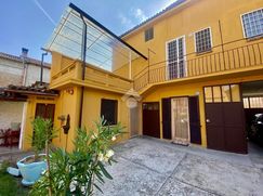Casa Bi/Trifamiliare in Residenziale