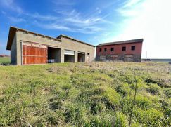 Casa Bi/Trifamiliare in Residenziale