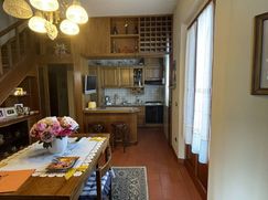 Casa Bi/Trifamiliare in Residenziale