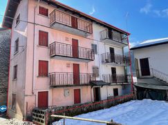 Casa Bi/Trifamiliare in Residenziale
