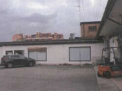 Negozio/Locale commerciale in Commerciale