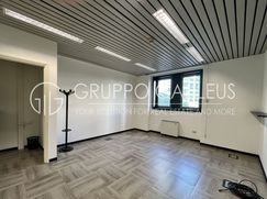 Ufficio in Commerciale