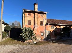 Casa Bi/Trifamiliare in Residenziale