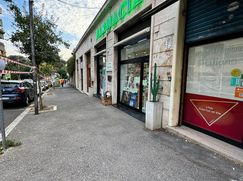 Negozio/Locale commerciale in Commerciale