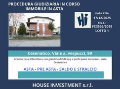 Casa Bi/Trifamiliare in Residenziale